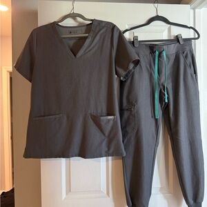 Figs Charcoal Scrub Set with Aqua Accents